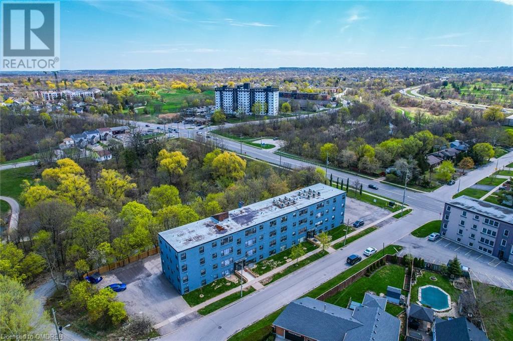 19 Collier Street Unit# 12, St. Catharines, Ontario  L2P 2T1 - Photo 4 - 40544422