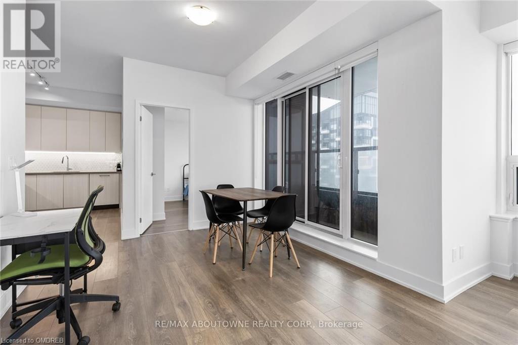 297 Oak Walk Drive Unit# 808, Oakville, Ontario  L6H 3R6 - Photo 7 - 40544798
