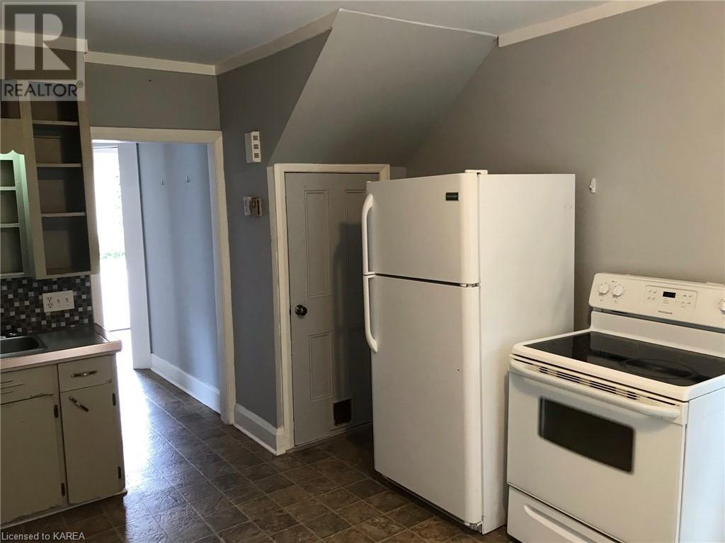 174 Adelphi Street, Napanee, Ontario  K7R 1T7 - Photo 9 - 40544365