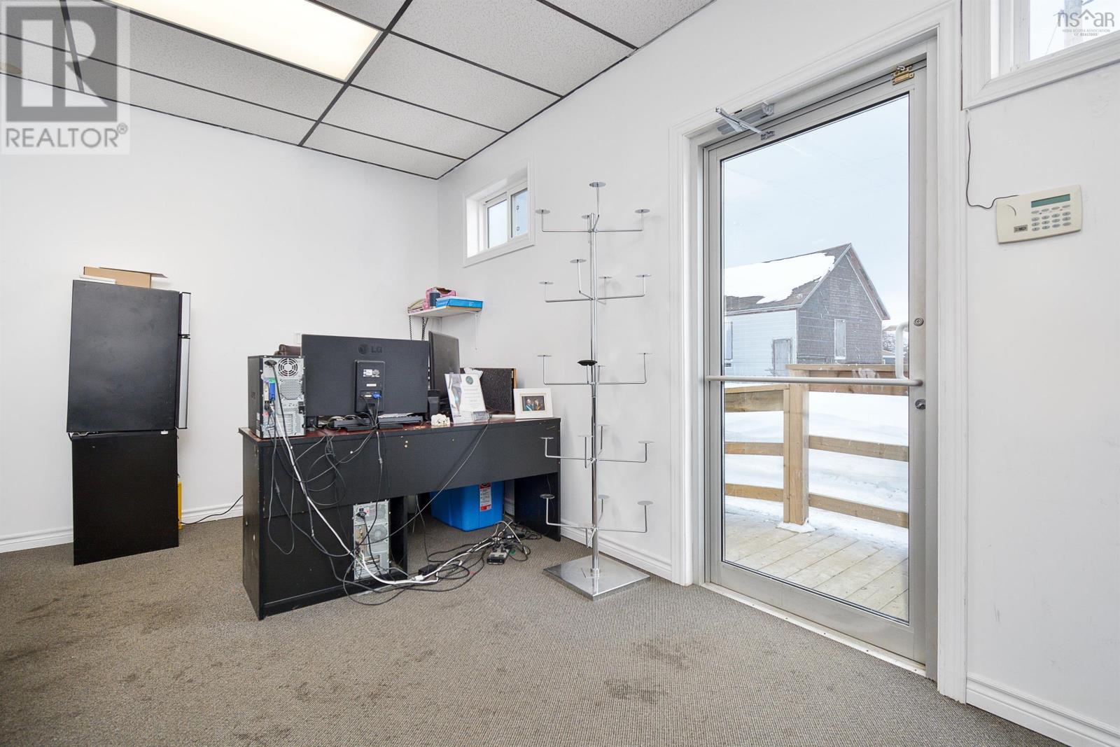 3395 Plummer Avenue, New Waterford, Nova Scotia  B1H 1Z1 - Photo 34 - 202403331