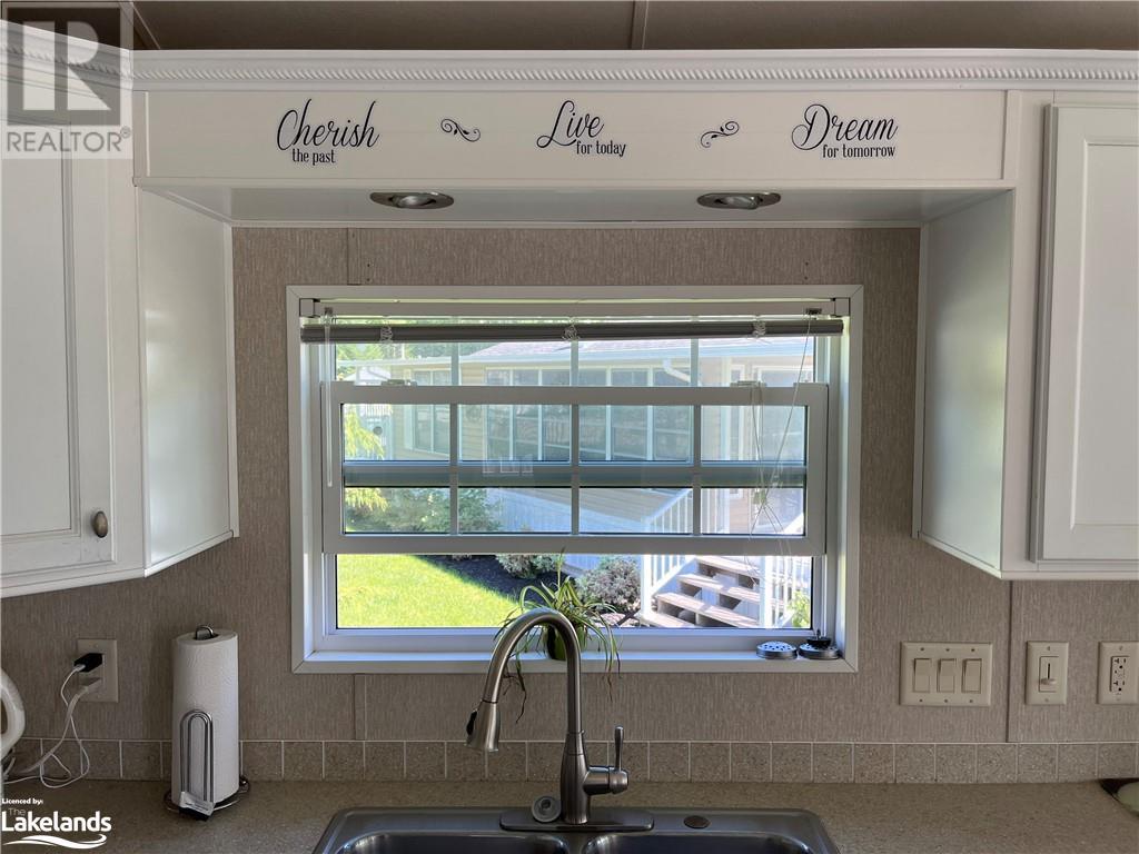 15 Kenora Trail, Wasaga Beach, Ontario  L9Z 1X7 - Photo 22 - 40543534