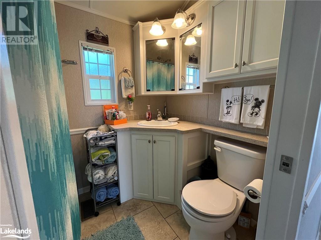 15 Kenora Trail, Wasaga Beach, Ontario  L9Z 1X7 - Photo 39 - 40543534