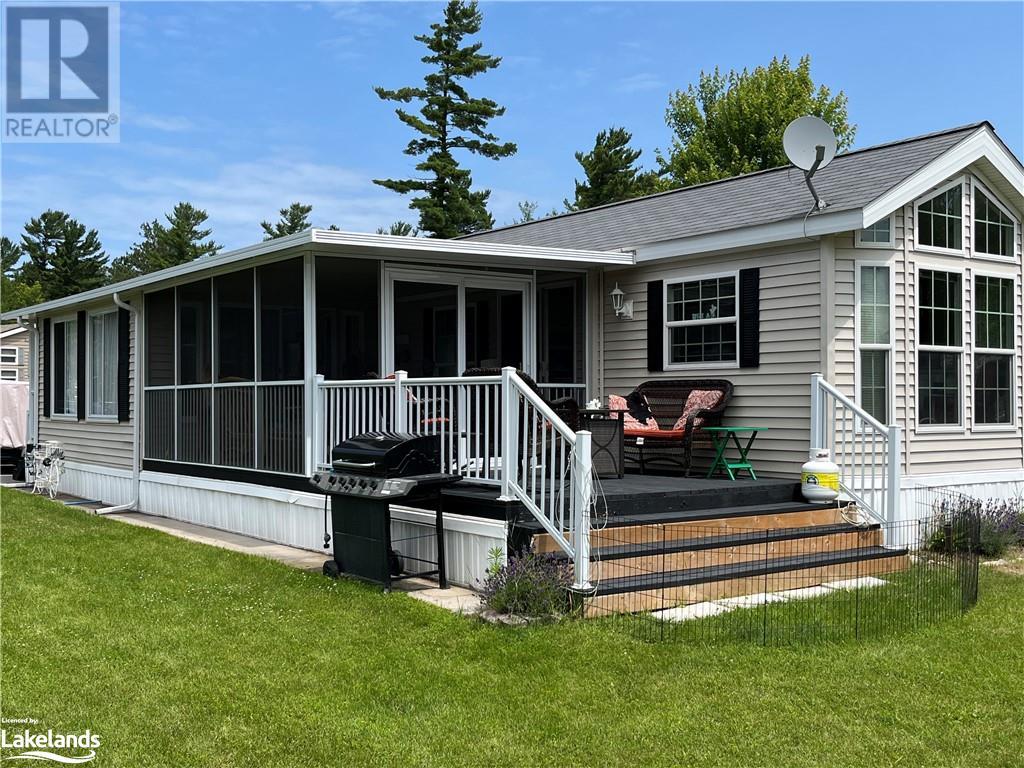 15 Kenora Trail, Wasaga Beach, Ontario  L9Z 1X7 - Photo 5 - 40543534