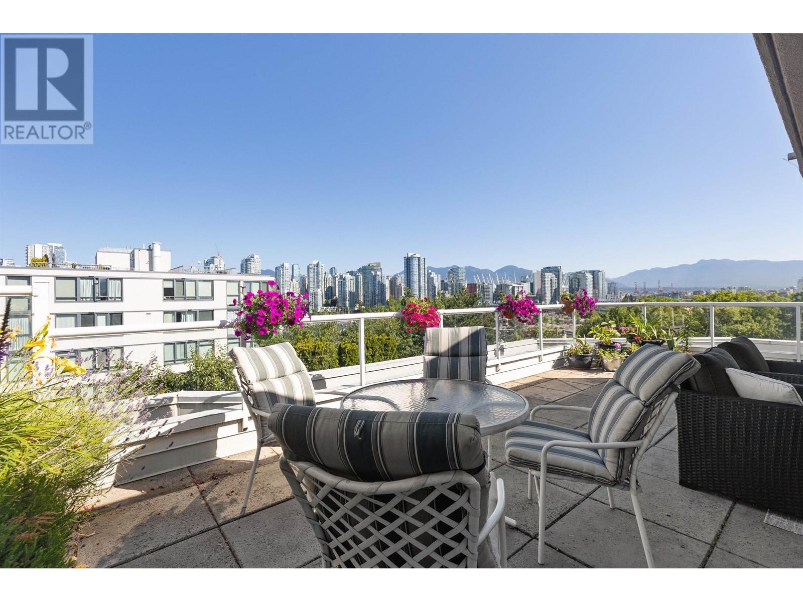 906 518 Moberly Road, Vancouver, British Columbia  V5Z 4G3 - Photo 1 - R2852500