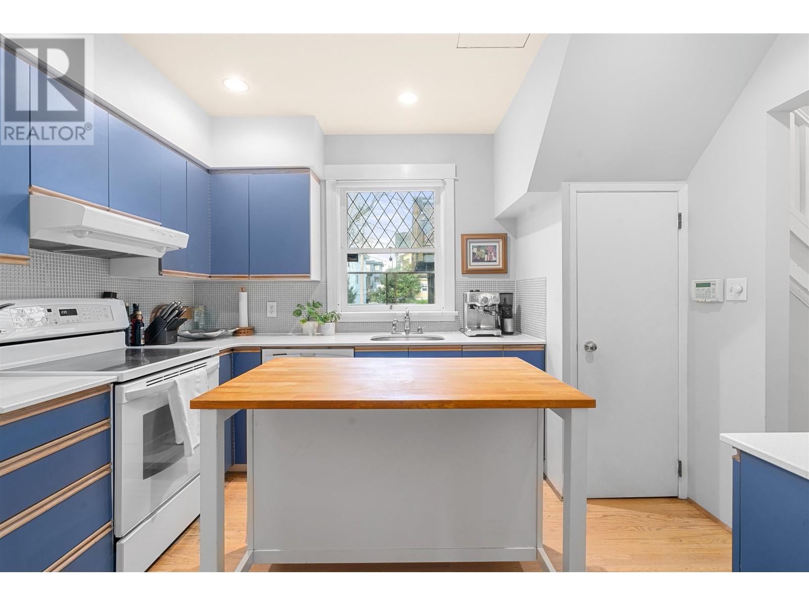 2311 Yew Street, Vancouver, British Columbia  V6K 3H1 - Photo 13 - R2852464
