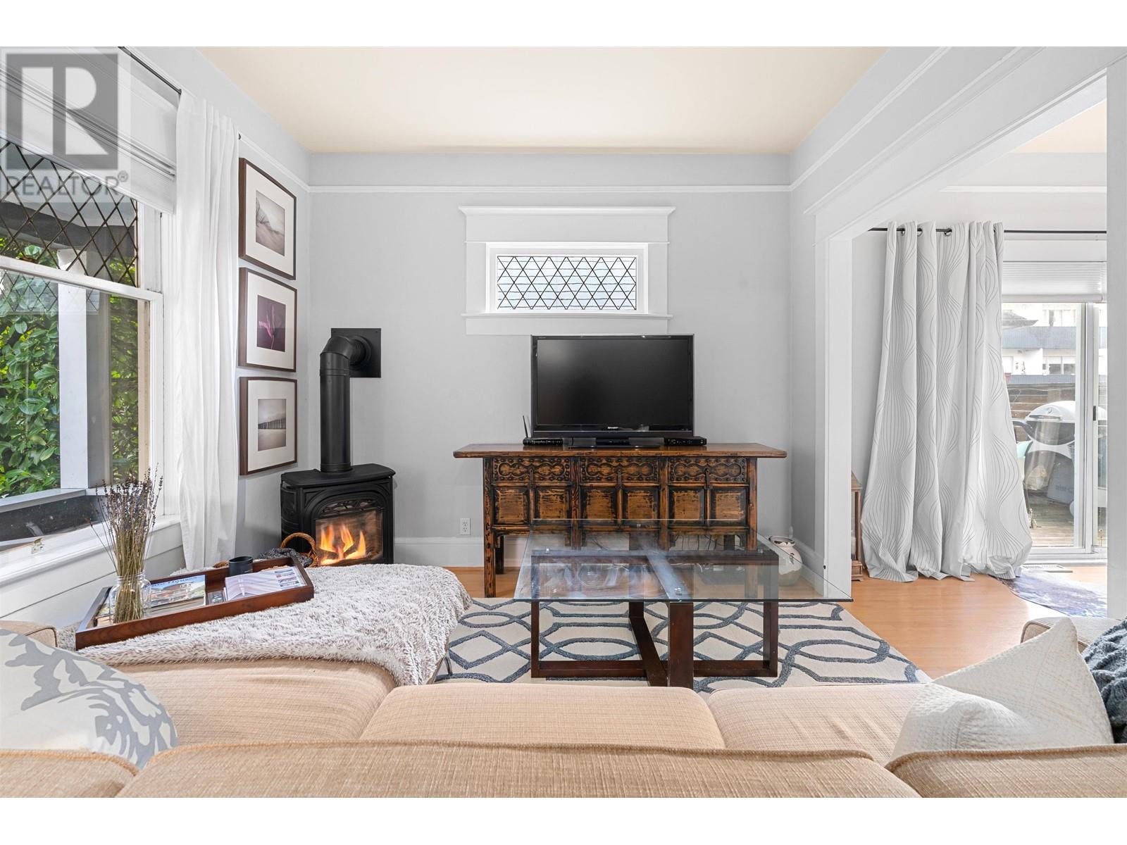 2311 Yew Street, Vancouver, British Columbia  V6K 3H1 - Photo 6 - R2852464