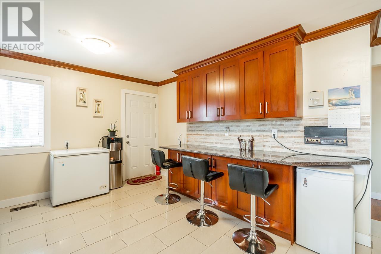 1247 Ewen Avenue, New Westminster, British Columbia  V3M 5E5 - Photo 12 - R2852507