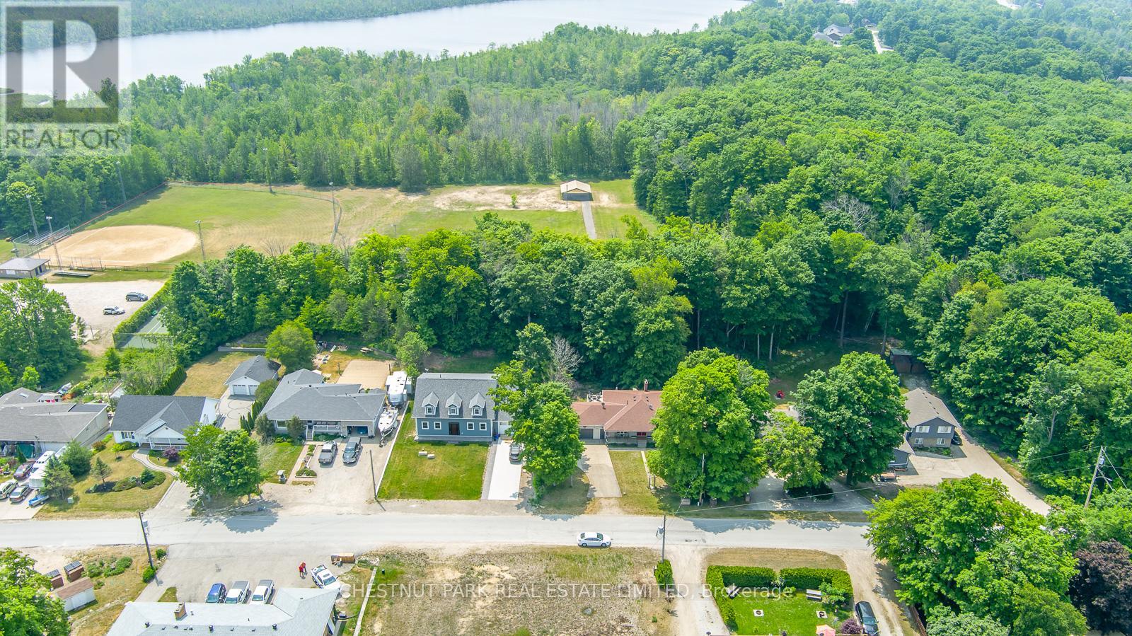 632 Bannister Drive, South Bruce Peninsula, Ontario  N0H 2G0 - Photo 4 - X8082474