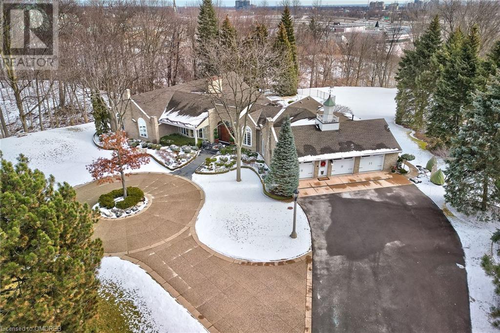 1767 Heather Hills Drive, Burlington, Ontario  L7P 2Z1 - Photo 9 - 40540476