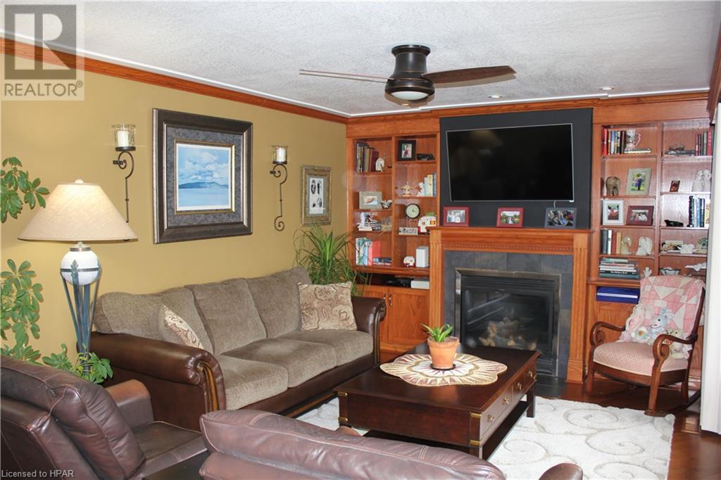 24575 Saxton Road, Strathroy Caradoc (Munic), Ontario  N7G 3H4 - Photo 3 - 40544794