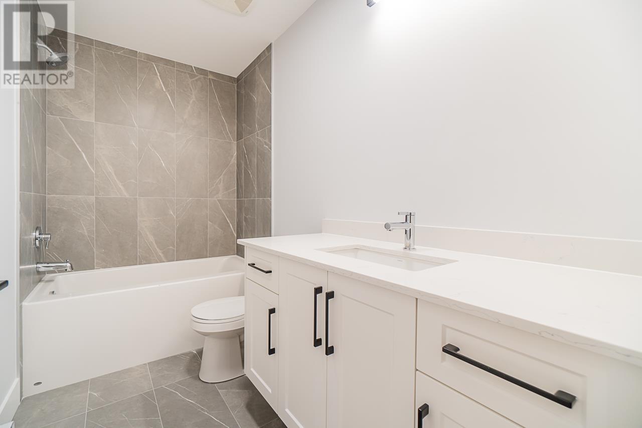 765 Macintosh Street, Coquitlam, British Columbia  V3J 4Z1 - Photo 36 - R2852463