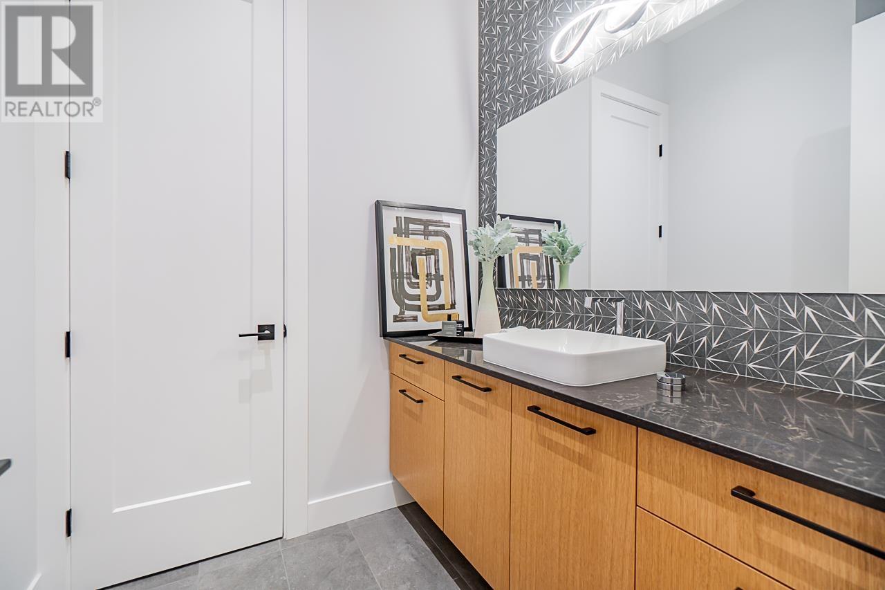 765 Macintosh Street, Coquitlam, British Columbia  V3J 4Z1 - Photo 30 - R2852463