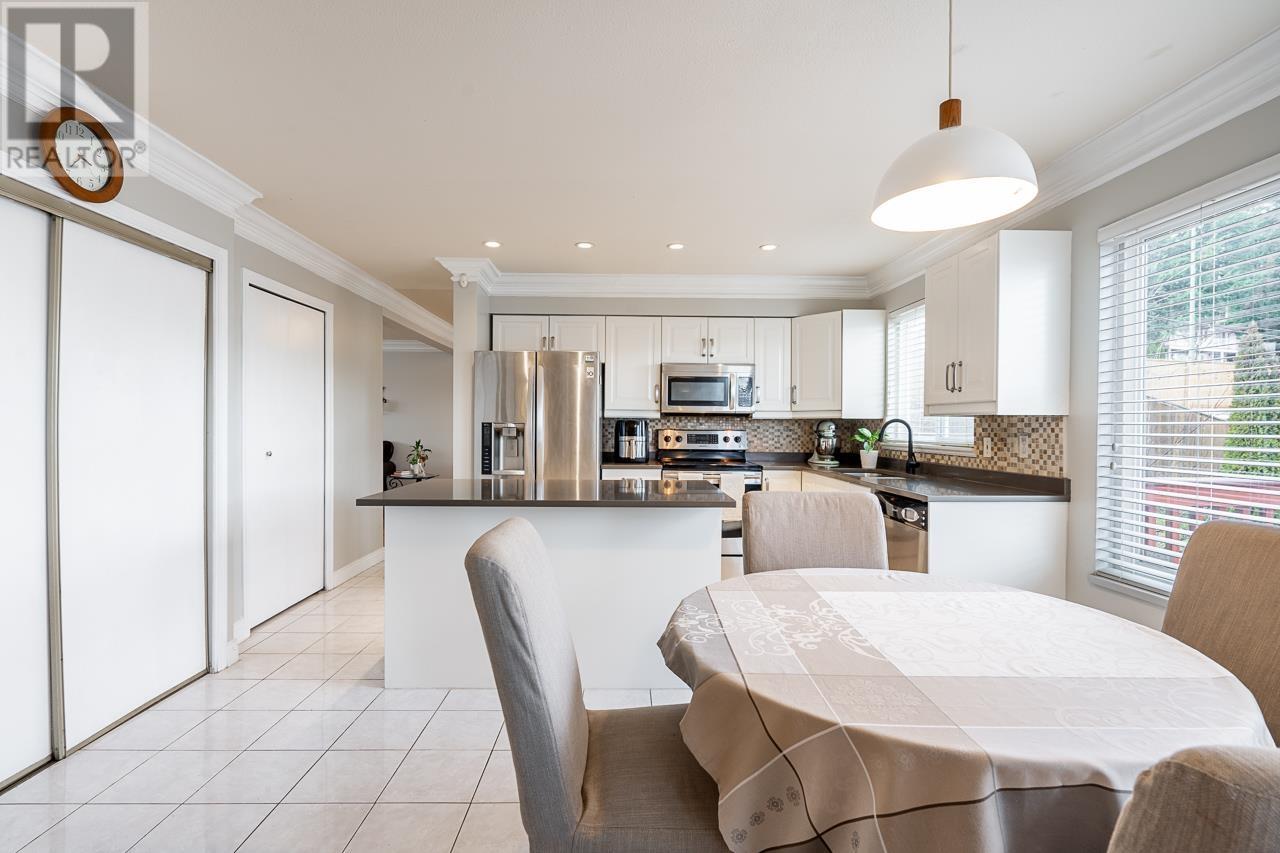200 San Juan Place, Coquitlam, British Columbia  V3K 6Y8 - Photo 15 - R2852603