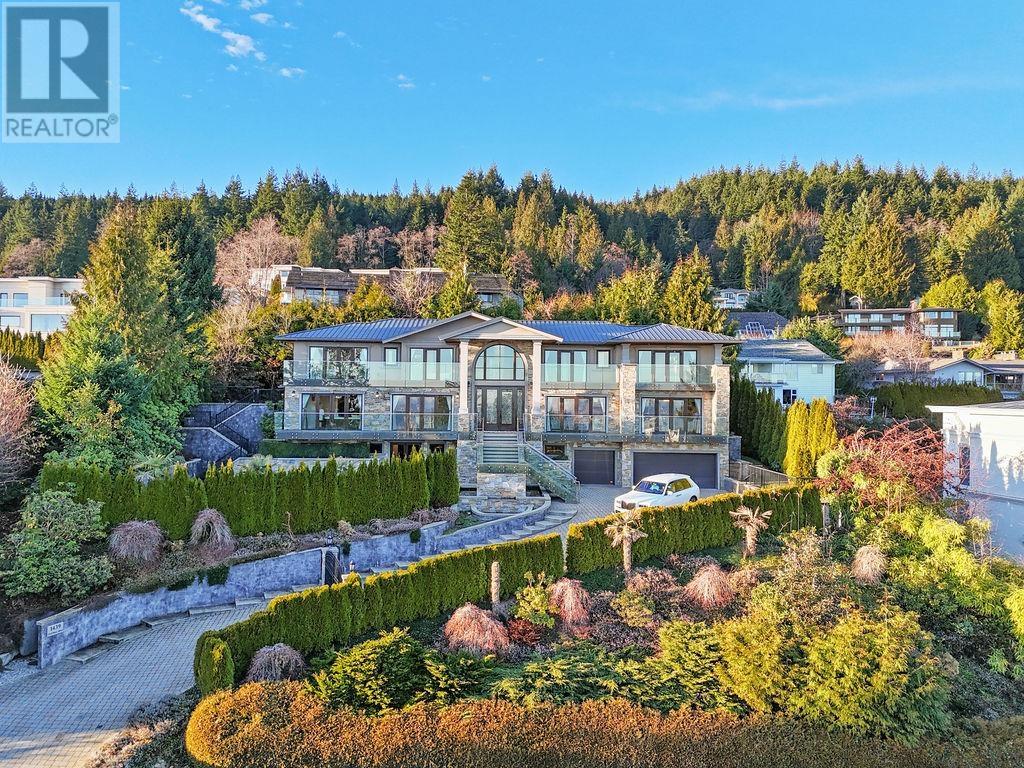 1439 CHARTWELL DRIVE, west vancouver, British Columbia