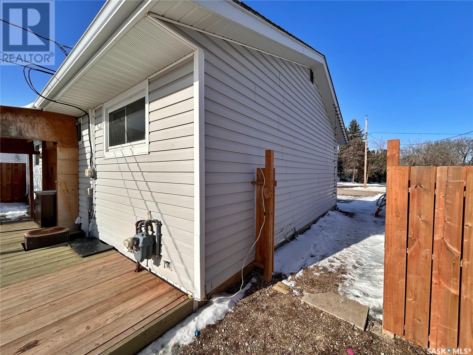 209 Henry Street, Moosomin, Saskatchewan  S0G 3N0 - Photo 39 - SK959643