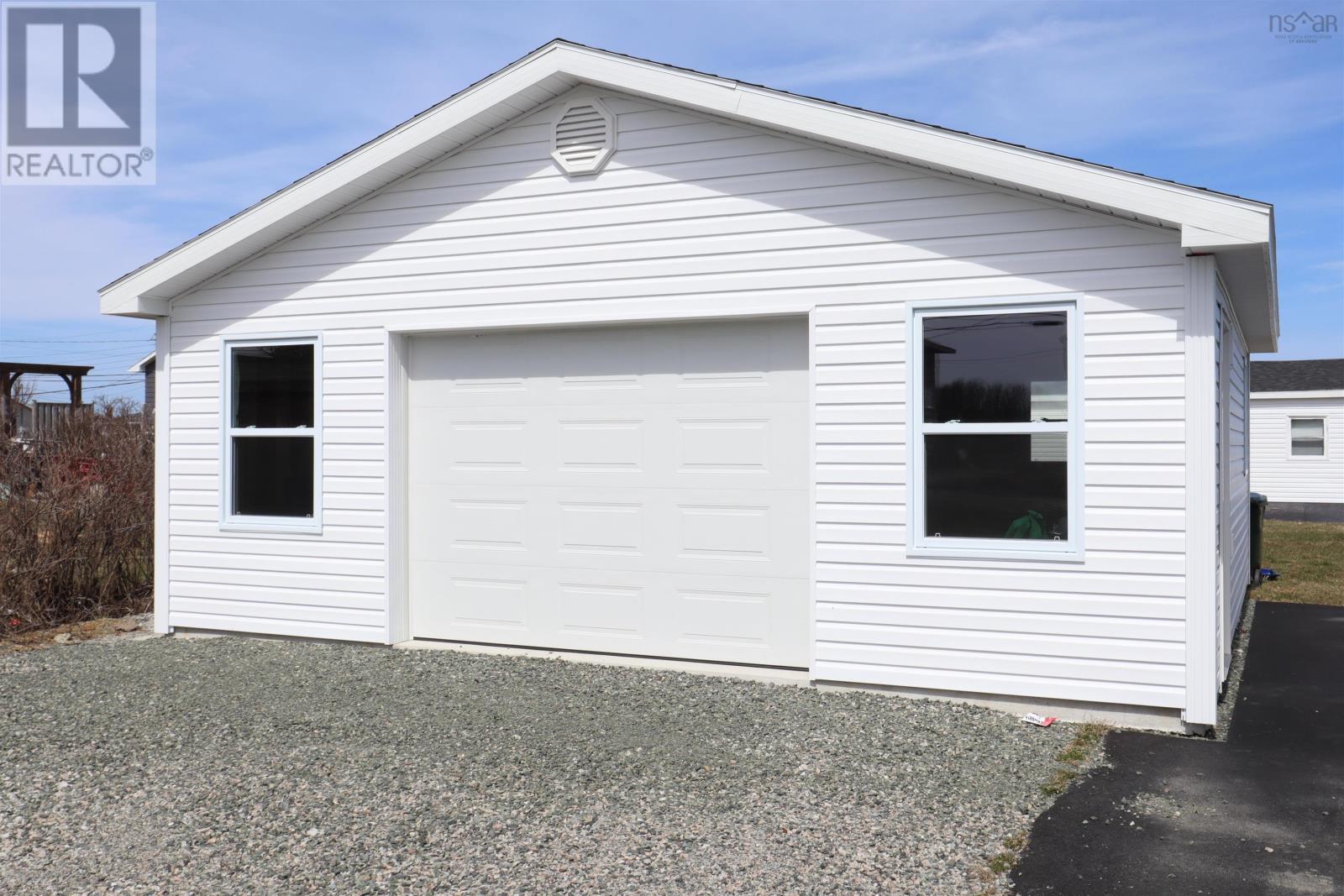 4 Cooling Street, Glace Bay, Nova Scotia  B1A 5R7 - Photo 4 - 202403361