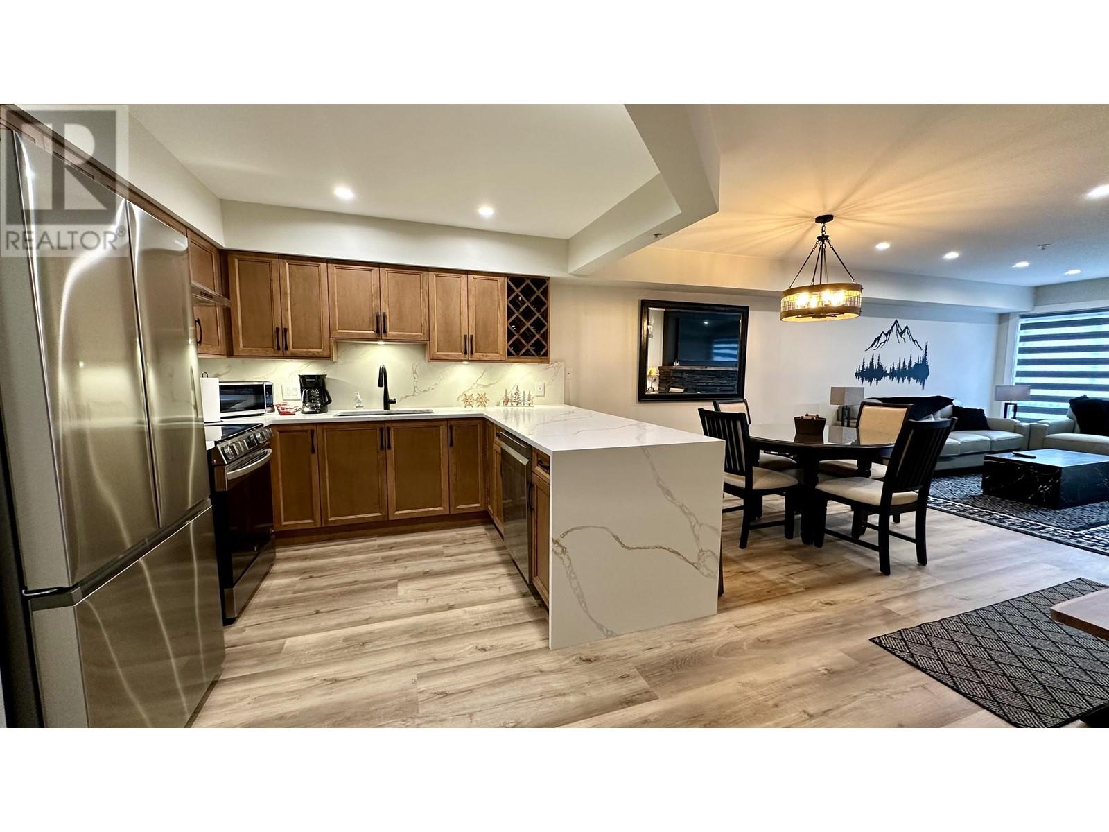 205 4821 Spearhead Drive, Whistler, British Columbia  V8E 1E8 - Photo 3 - R2852661