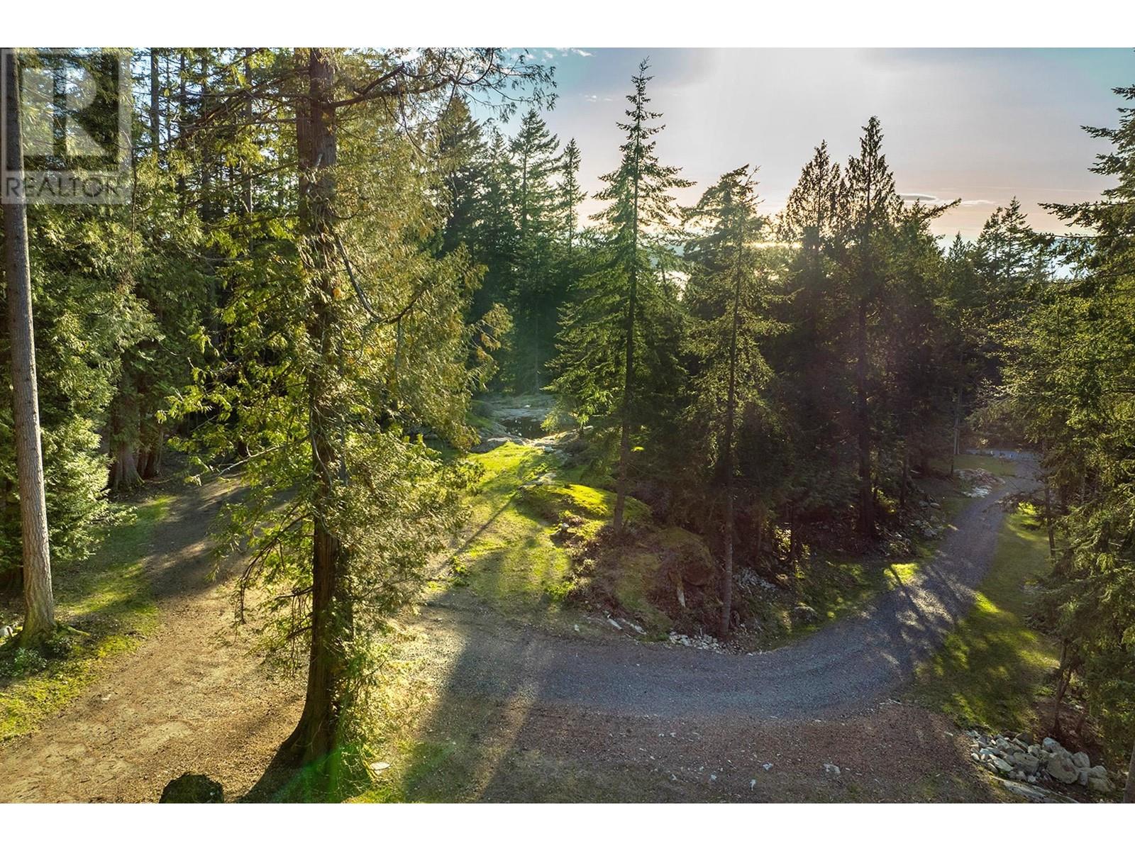 831 Windjammer Road, Bowen Island, British Columbia  V0N 1G2 - Photo 1 - R2852670