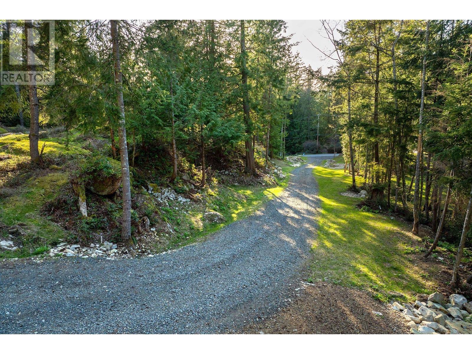 831 Windjammer Road, Bowen Island, British Columbia  V0N 1G2 - Photo 2 - R2852670