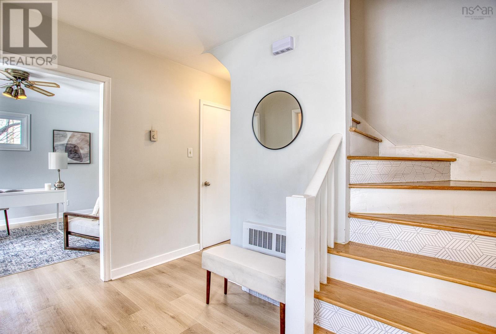 8 Starling Street, Rockingham, Nova Scotia  B3M 1V8 - Photo 2 - 202403267