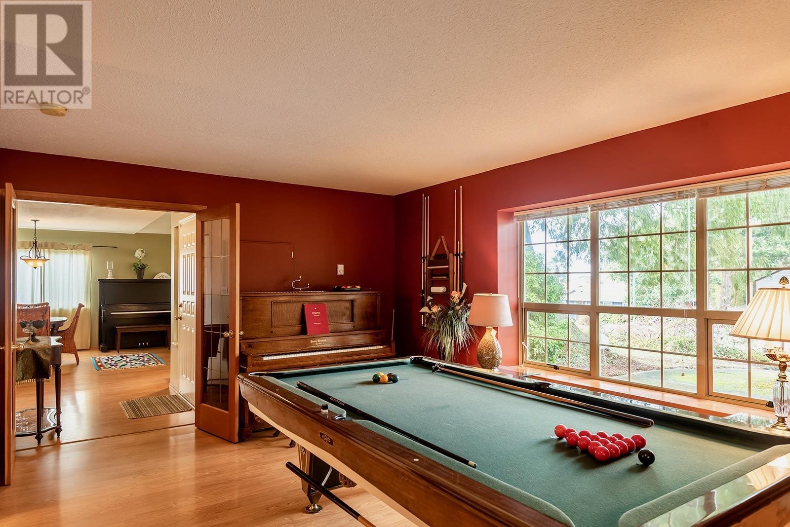 5462 Kensington Road, Sechelt, British Columbia  V7Z 0N9 - Photo 11 - R2852681
