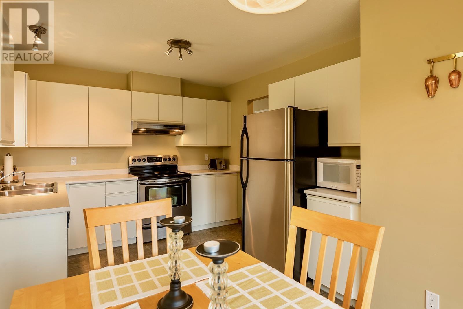 5462 Kensington Road, Sechelt, British Columbia  V7Z 0N9 - Photo 17 - R2852681