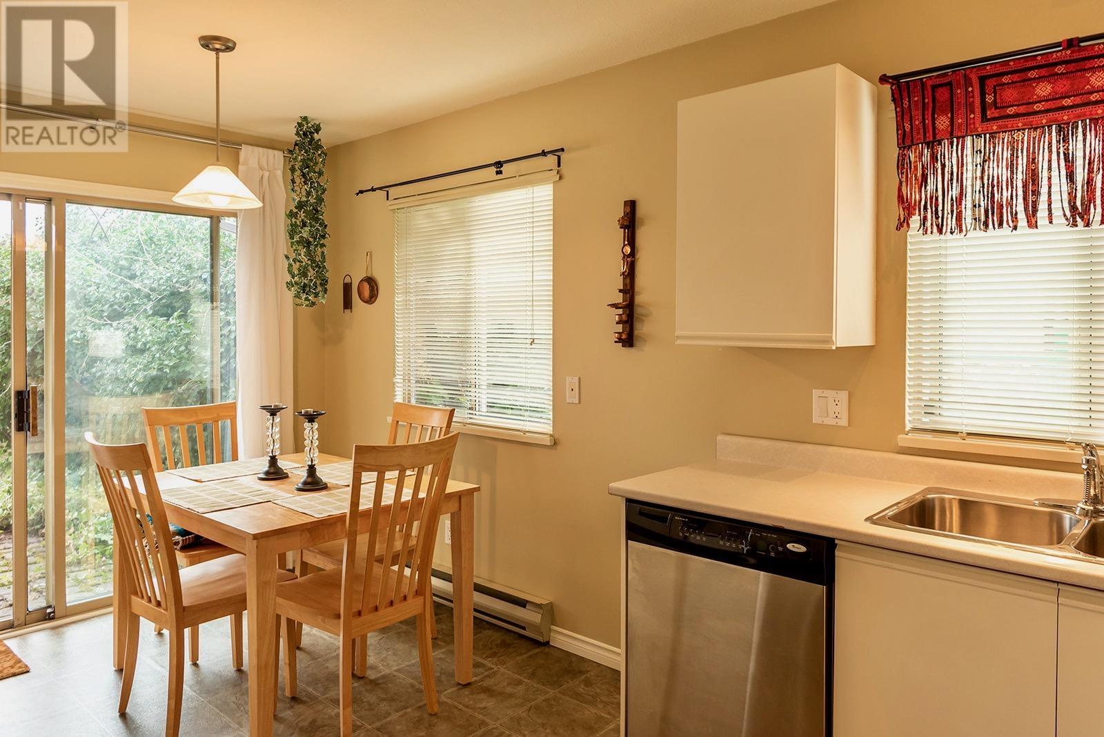 5462 Kensington Road, Sechelt, British Columbia  V7Z 0N9 - Photo 19 - R2852681