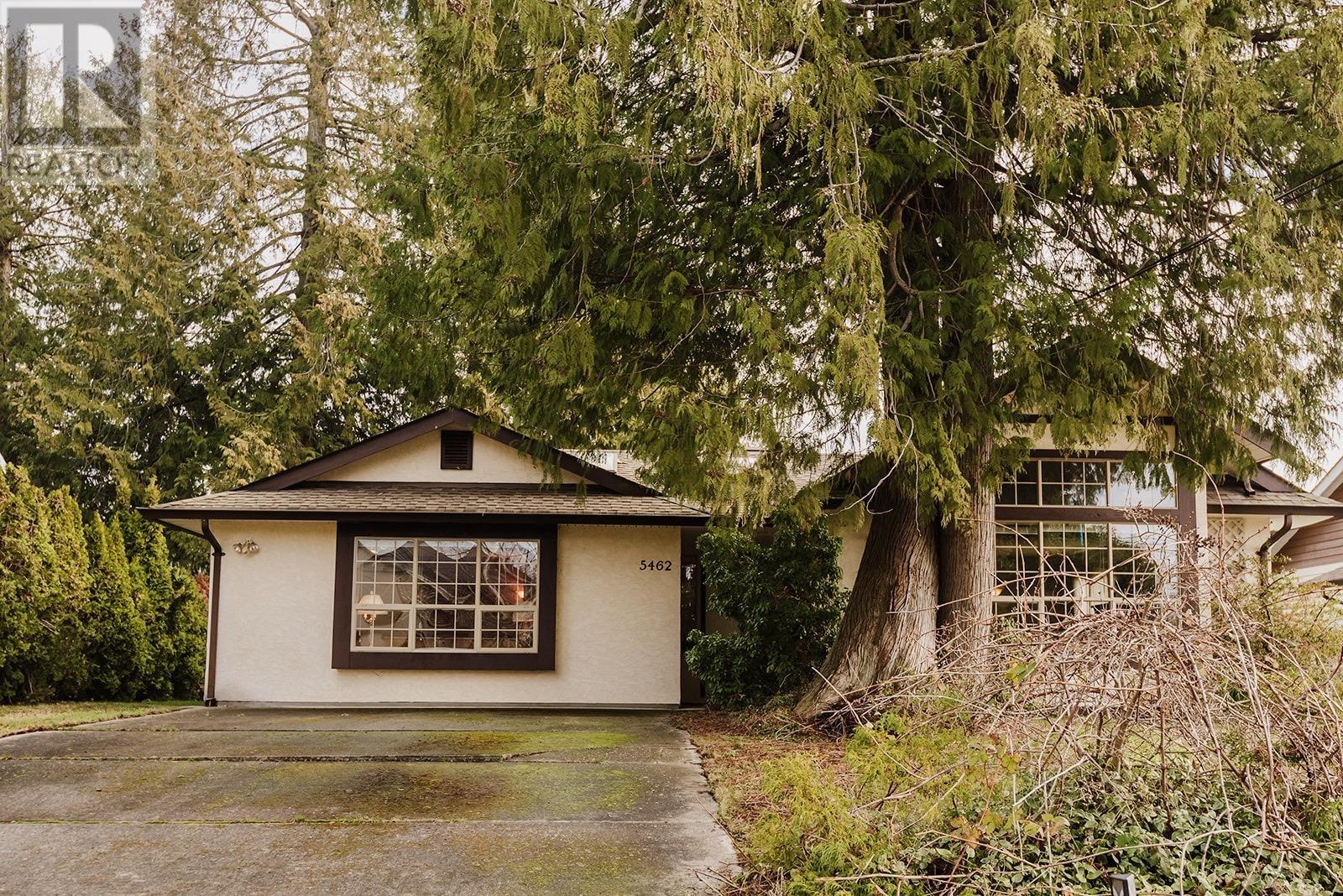 5462 Kensington Road, Sechelt, British Columbia  V7Z 0N9 - Photo 4 - R2852681