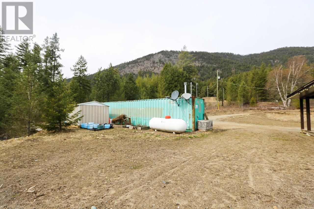 1612 Flume Road, Barriere, British Columbia  V0E 1E0 - Photo 37 - 176331