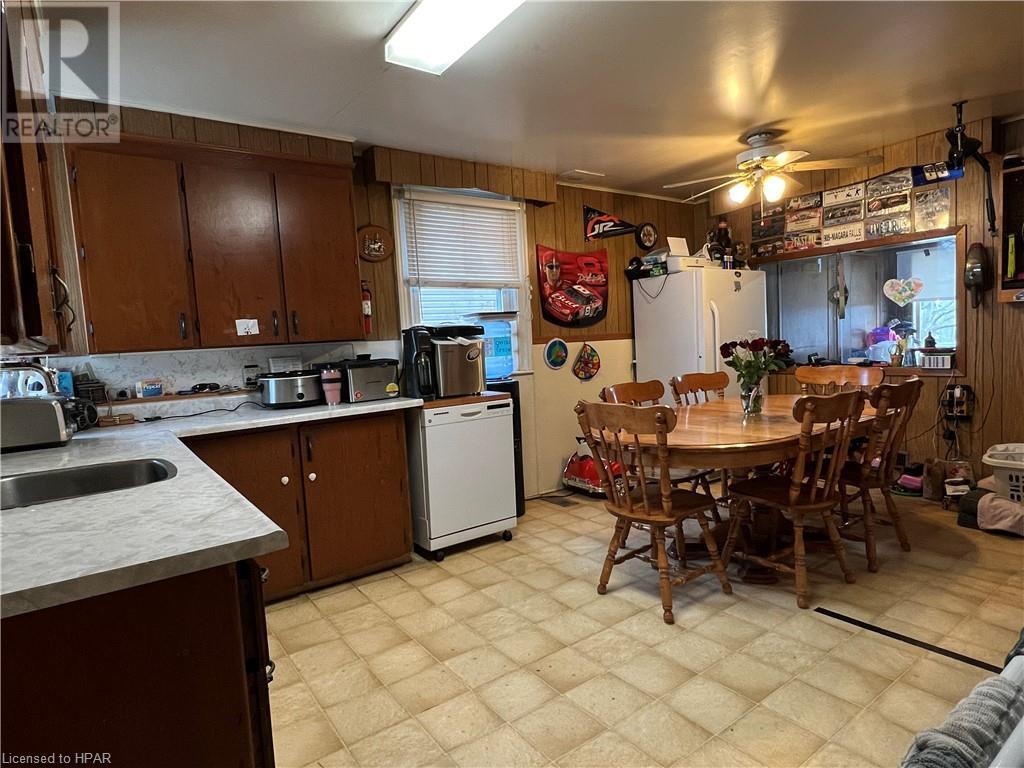 176 Nelson Street E, Goderich, Ontario  N7A 1S3 - Photo 18 - 40544659
