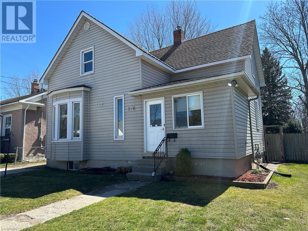 176 Nelson Street E, Goderich, Ontario  N7A 1S3 - Photo 1 - 40544659