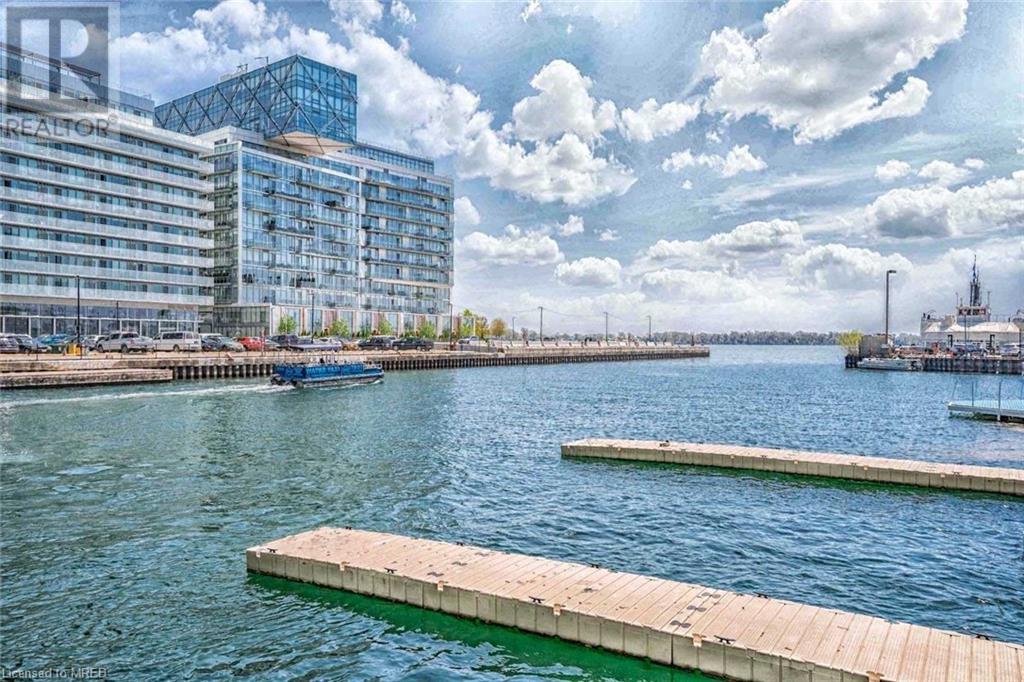 29 Queens Quay E Unit# 825, Toronto, Ontario  M5E 0A4 - Photo 2 - 40545329