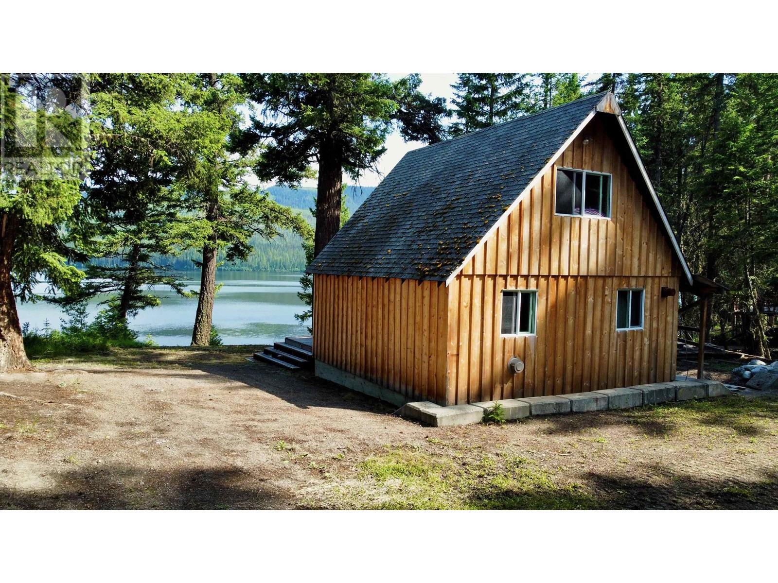 5264 N Machete Lake Road, 100 Mile House, British Columbia  V0K 1E0 - Photo 1 - R2852718