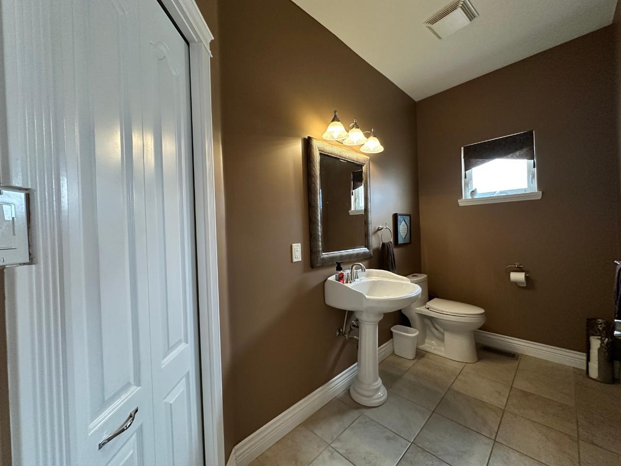 2180 Brycen Place, Grand Forks, British Columbia  V0H 1H0 - Photo 18 - 2475125
