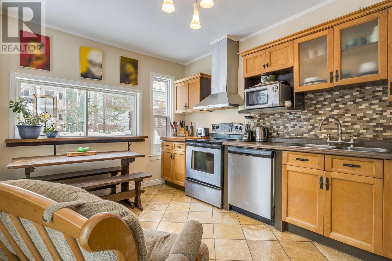 6180 Allan Street, Halifax, Nova Scotia  B3L 1G6 - Photo 8 - 202403373