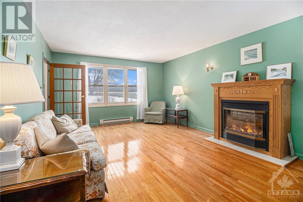 999 Heritage Drive, Montague, Ontario  K0G 1N0 - Photo 5 - 1378372