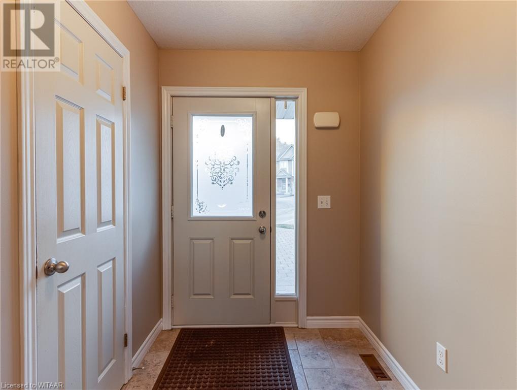 176 Ferguson Drive Drive Unit# 16, Woodstock, Ontario  N4V 0C6 - Photo 5 - 40543953