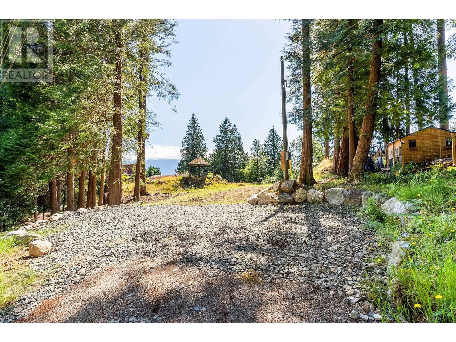 279 Jason Road, Bowen Island, British Columbia  V0N 1G1 - Photo 2 - R2852753