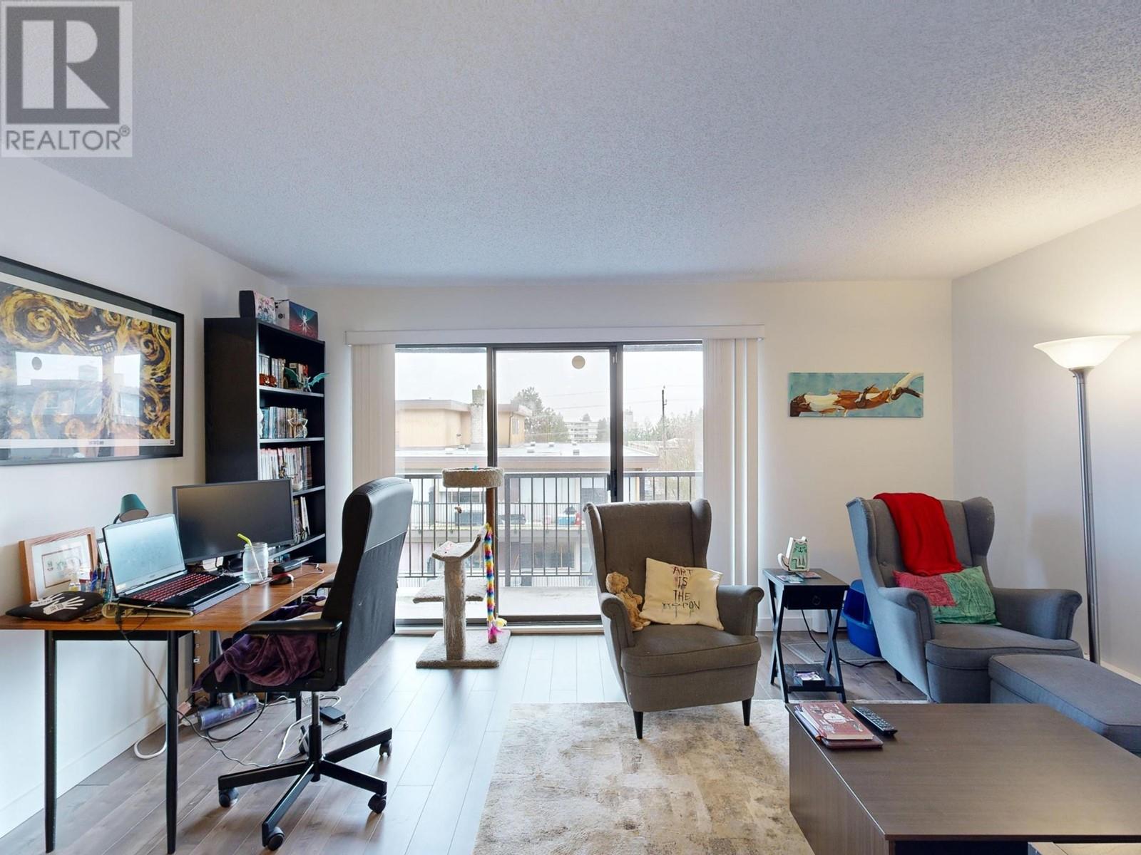305 530 Ninth Street, New Westminster, British Columbia  V3M 3W5 - Photo 10 - R2852787