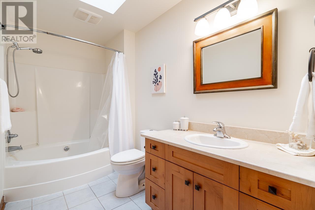 923 Elrond's Court, Bowen Island, British Columbia  V0N 1G1 - Photo 21 - R2852798