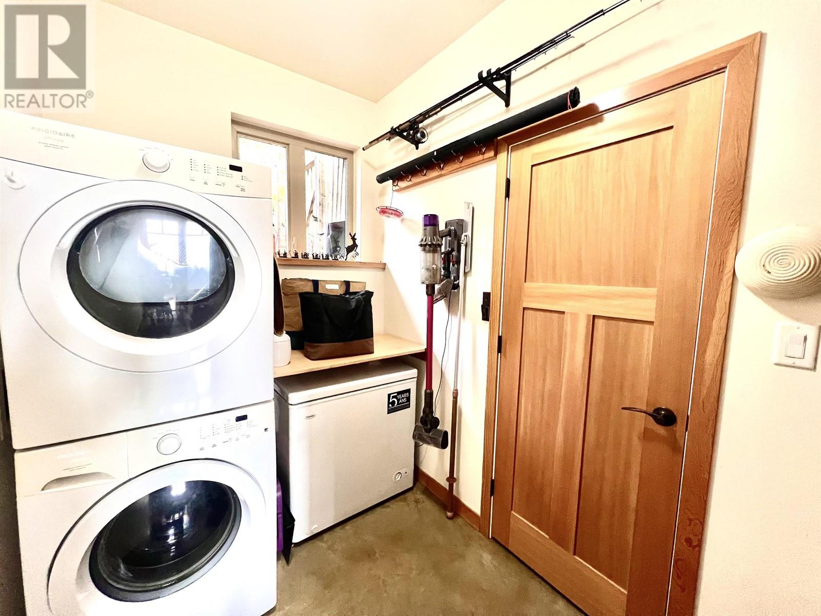 923 Elrond's Court, Bowen Island, British Columbia  V0N 1G1 - Photo 22 - R2852798