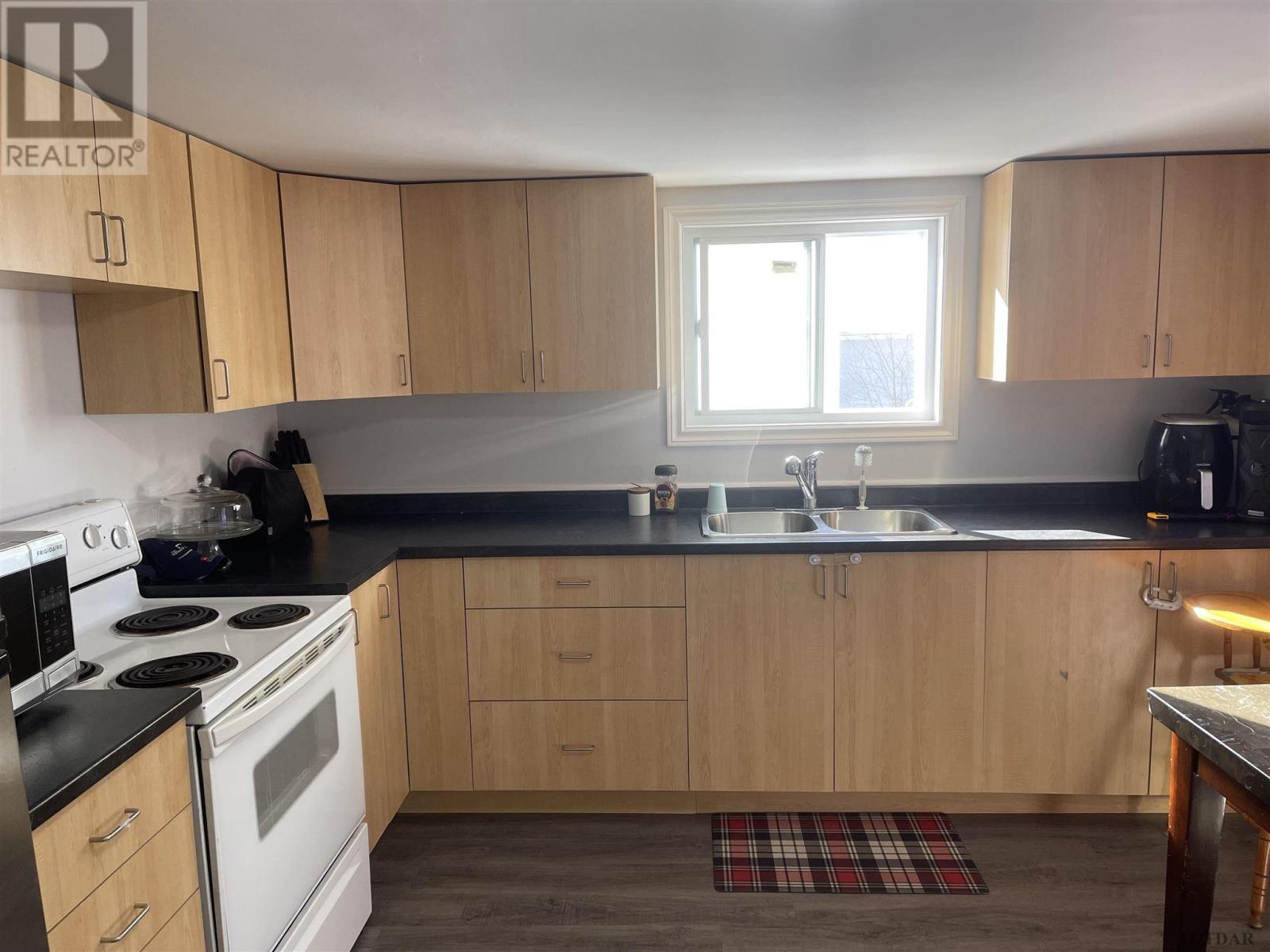 55 Theriault Blvd, Timmins, Ontario  P4N 5C3 - Photo 3 - TM240334