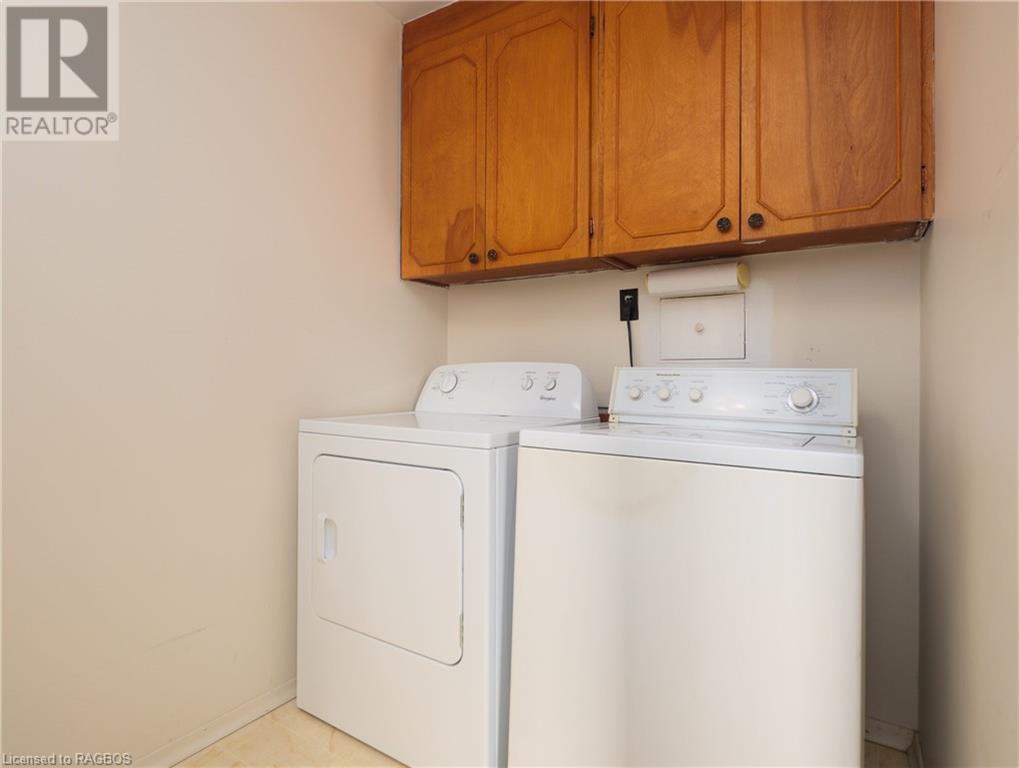 257 7th Street W, Owen Sound, Ontario  N4K 3L3 - Photo 15 - 40544933