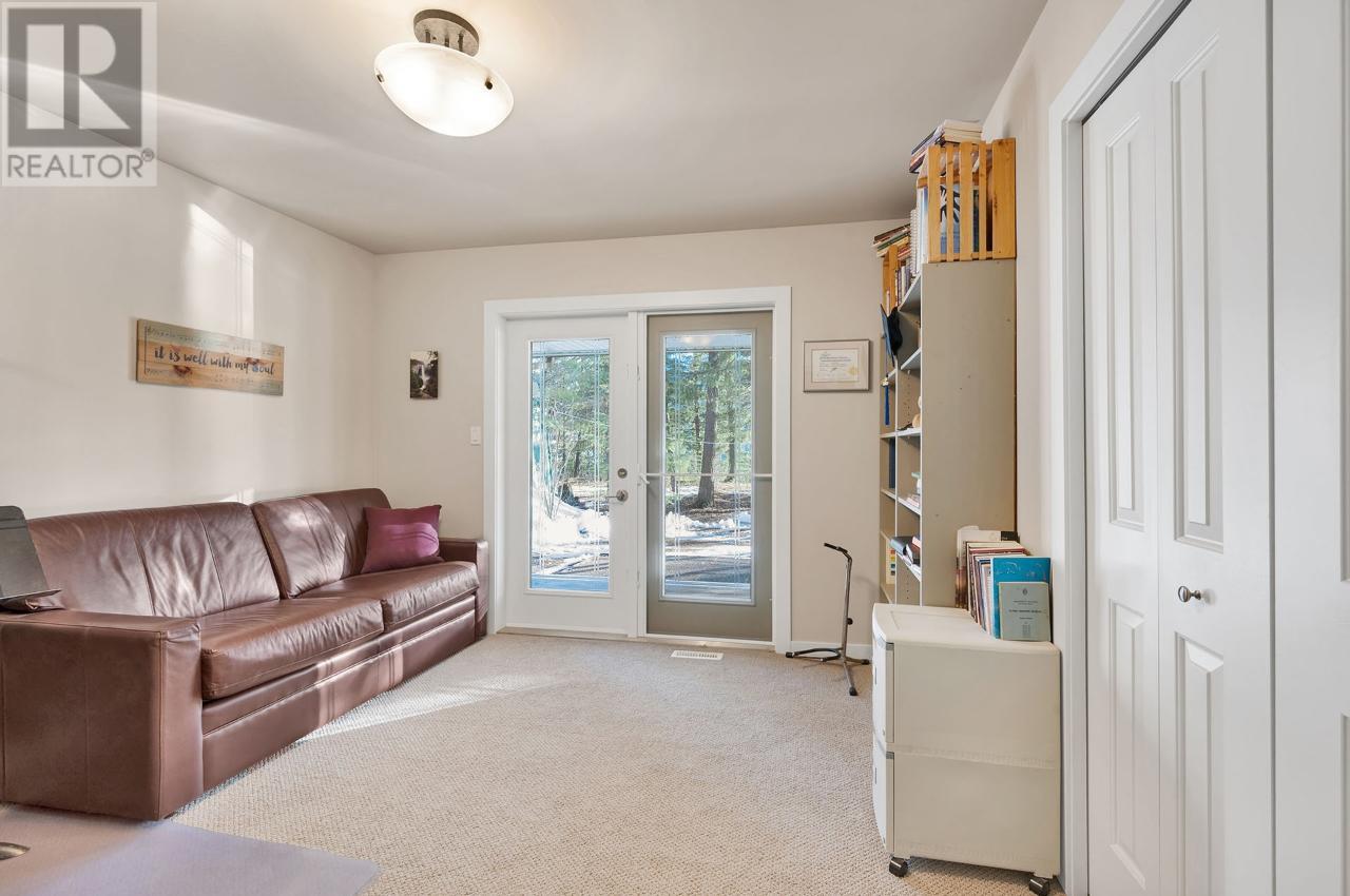 536 Park Drive, Clearwater, British Columbia  V0E 1N1 - Photo 19 - 176878