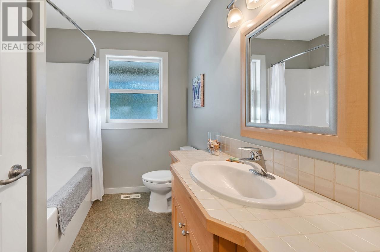 536 Park Drive, Clearwater, British Columbia  V0E 1N1 - Photo 24 - 176878