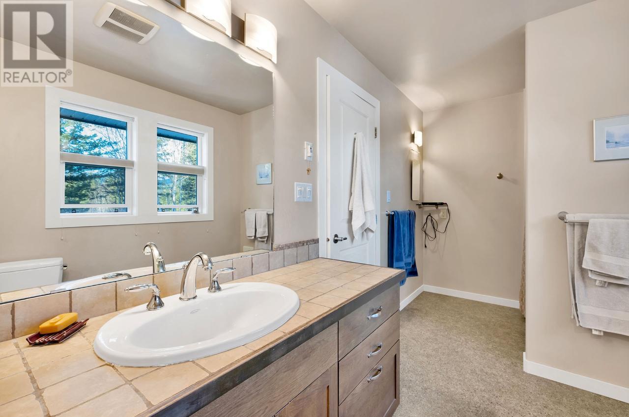536 Park Drive, Clearwater, British Columbia  V0E 1N1 - Photo 29 - 176878