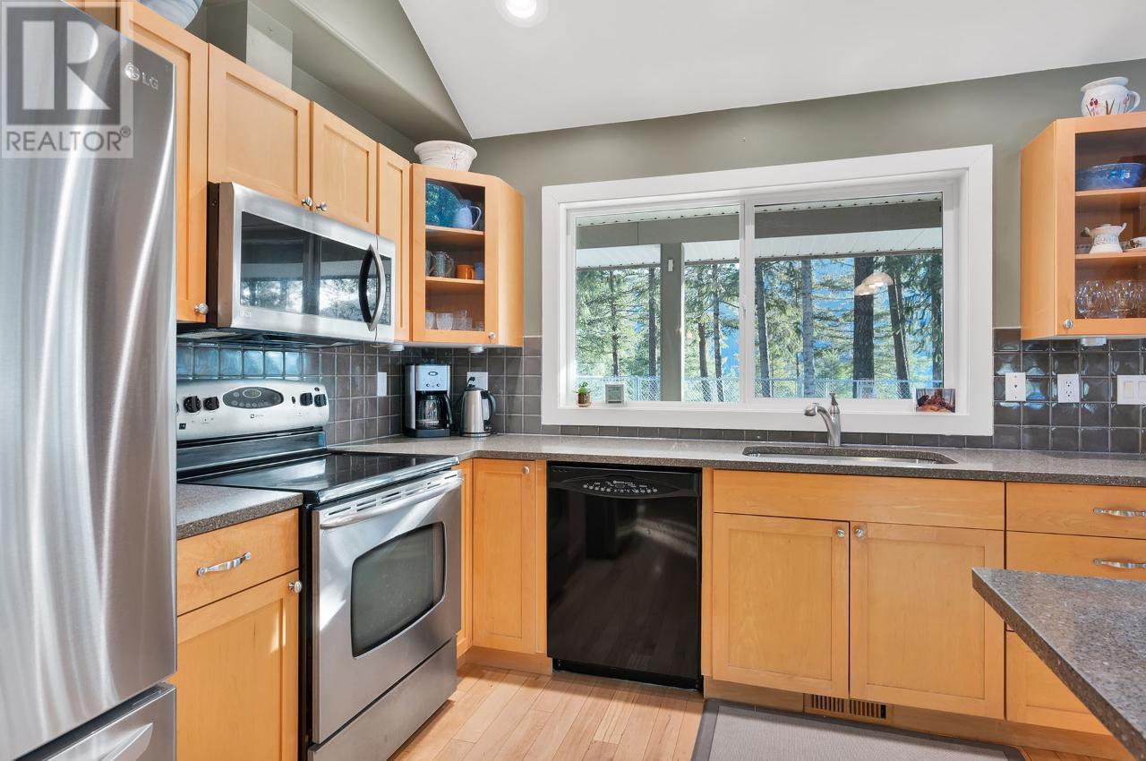 536 Park Drive, Clearwater, British Columbia  V0E 1N1 - Photo 5 - 176878