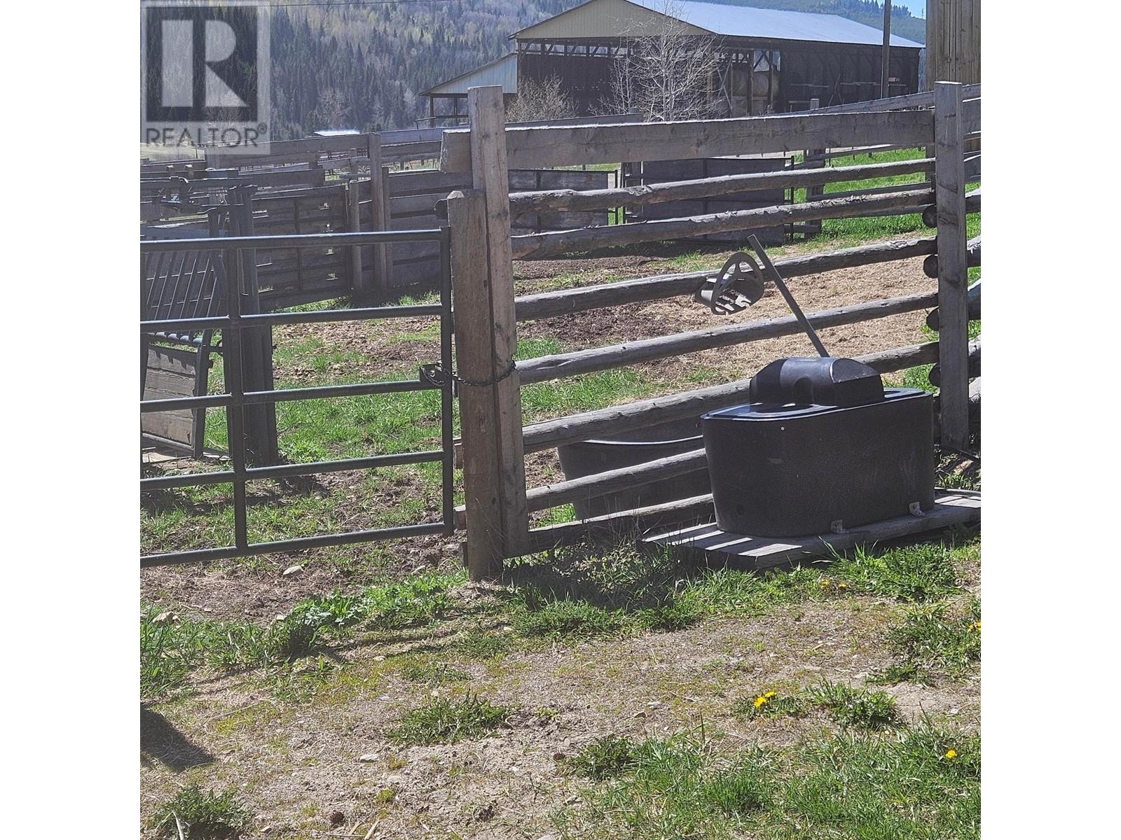 7955 China Valley Rd, Chase, British Columbia  V0E 1M1 - Photo 3 - 176885