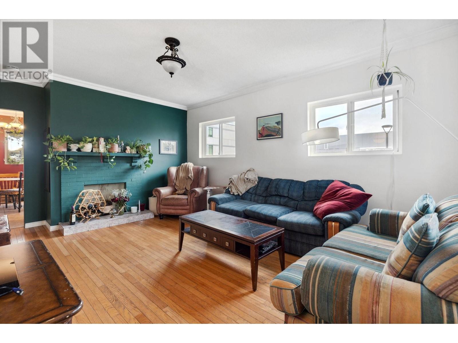 2890 W 6th Avenue, Vancouver, British Columbia  V6K 1X1 - Photo 2 - R2852860