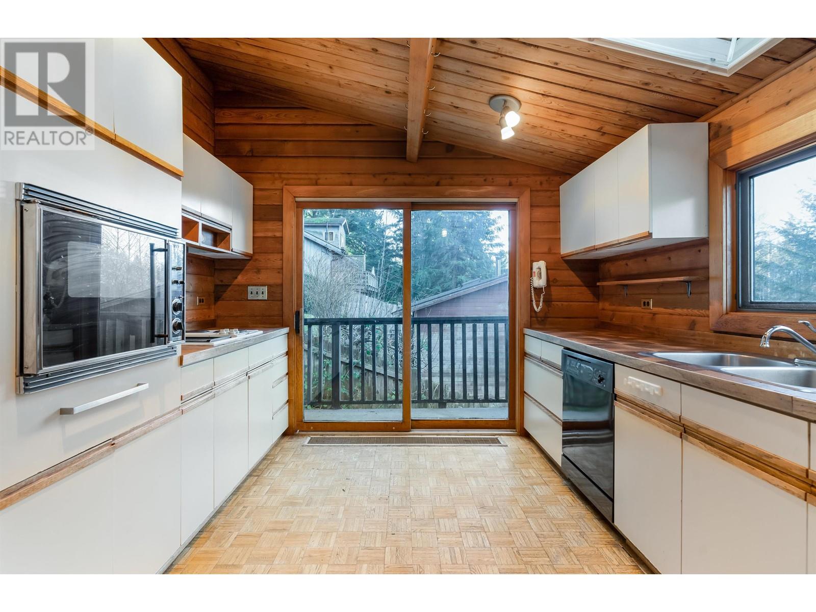 1257 Adams Road, Bowen Island, British Columbia  V0N 1G2 - Photo 10 - R2852892